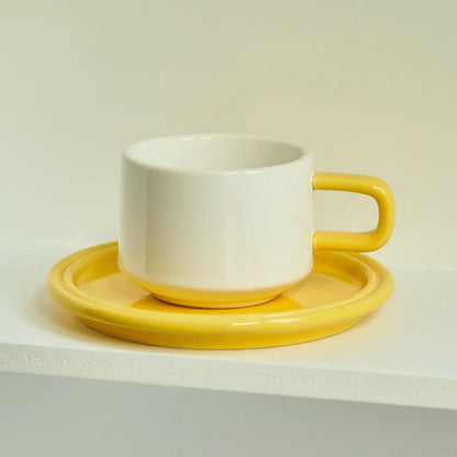 Tasse et Soucoupe en Céramique