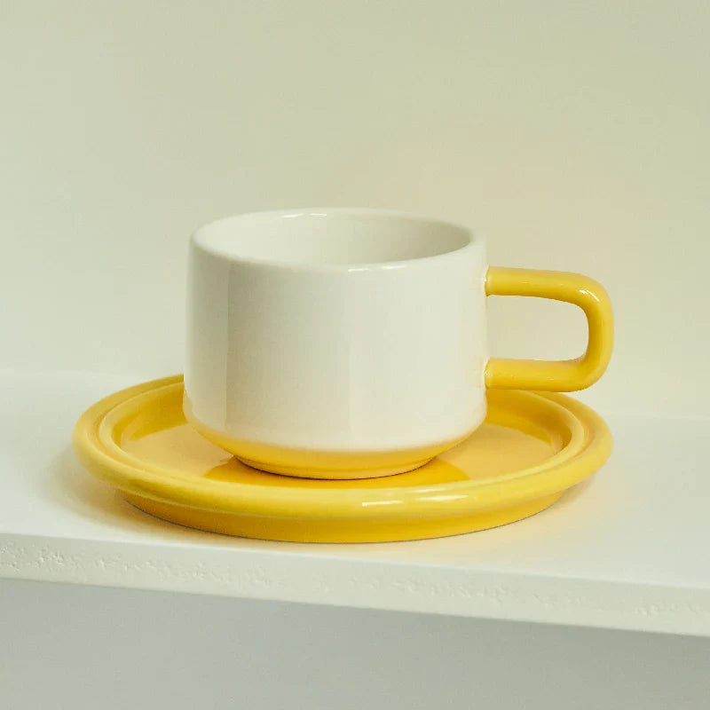 Tasse et Soucoupe en Céramique